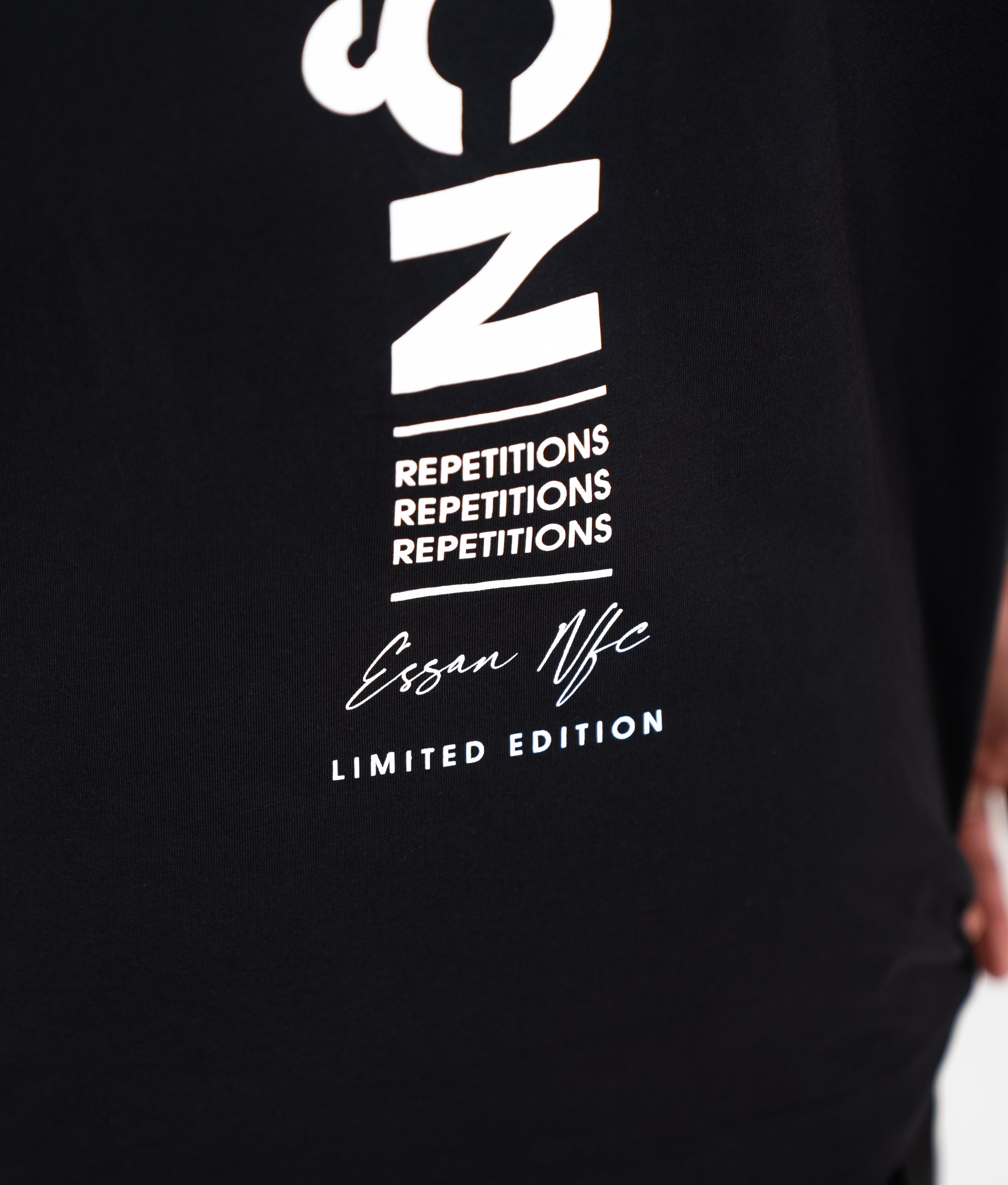 T-SHIRT PERSIST BLACK LIMITED EDITION