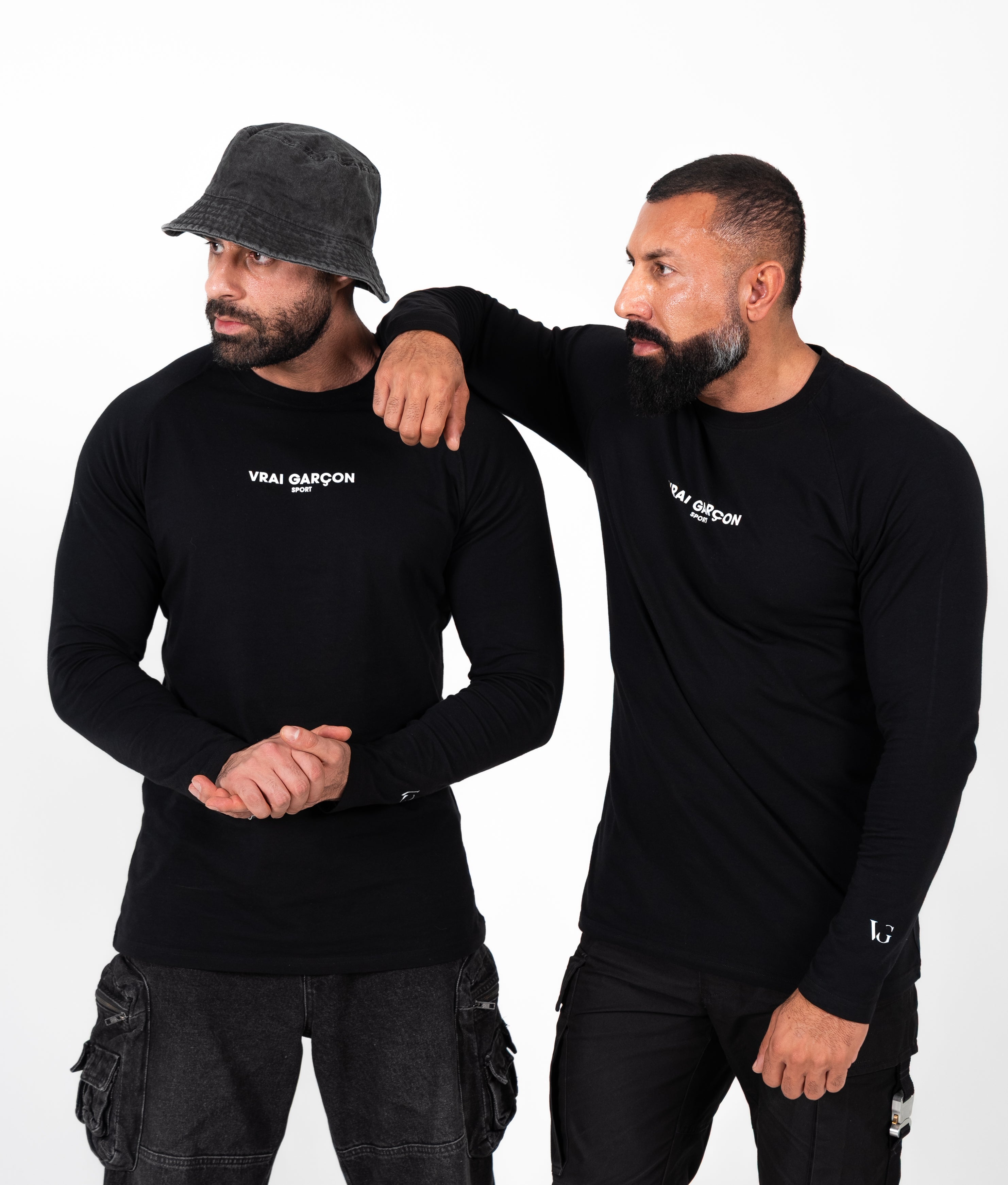 LONGSLEEVE-SHIRT CORE FORM BLACK
