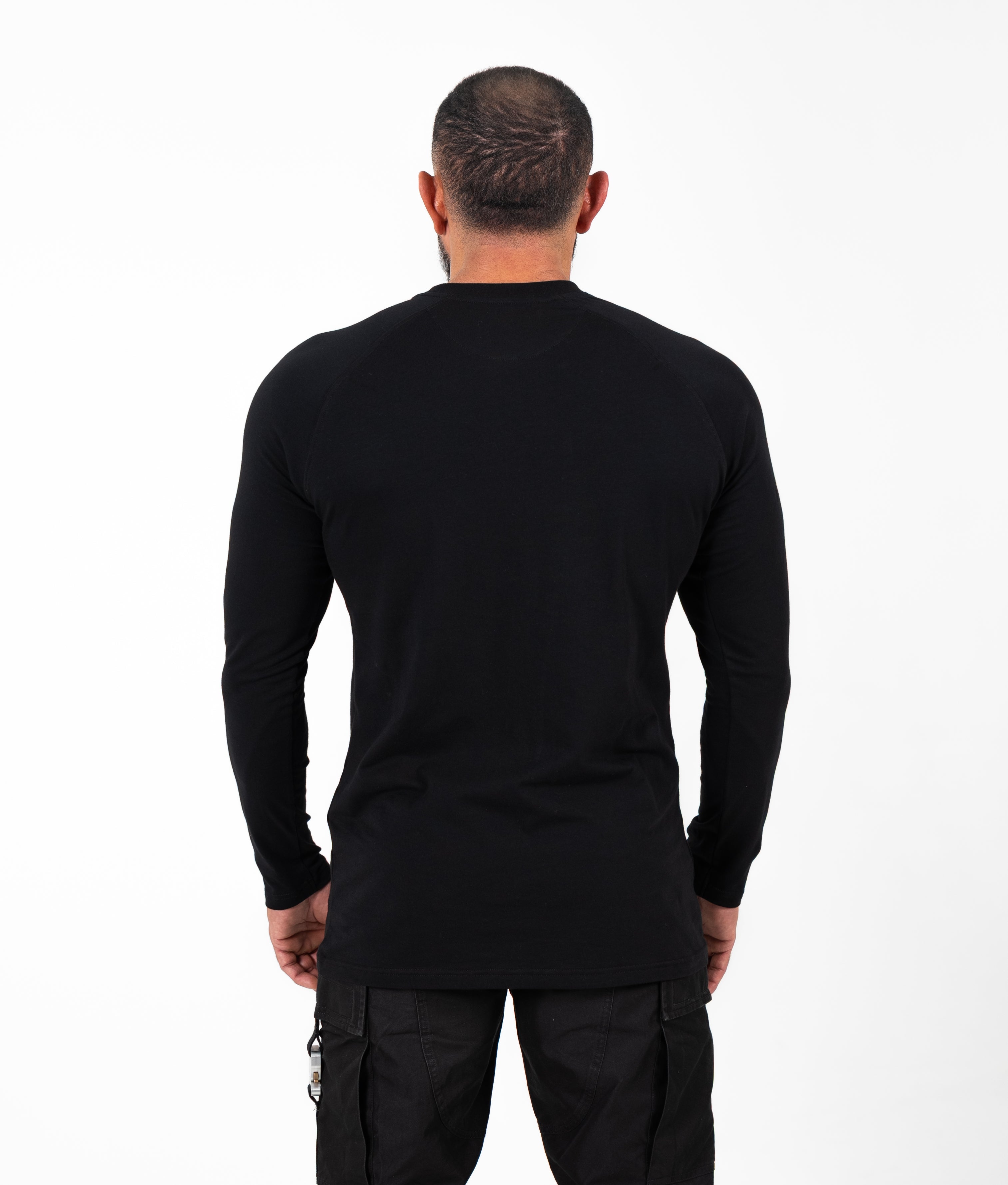 LONGSLEEVE-SHIRT CORE FORM BLACK