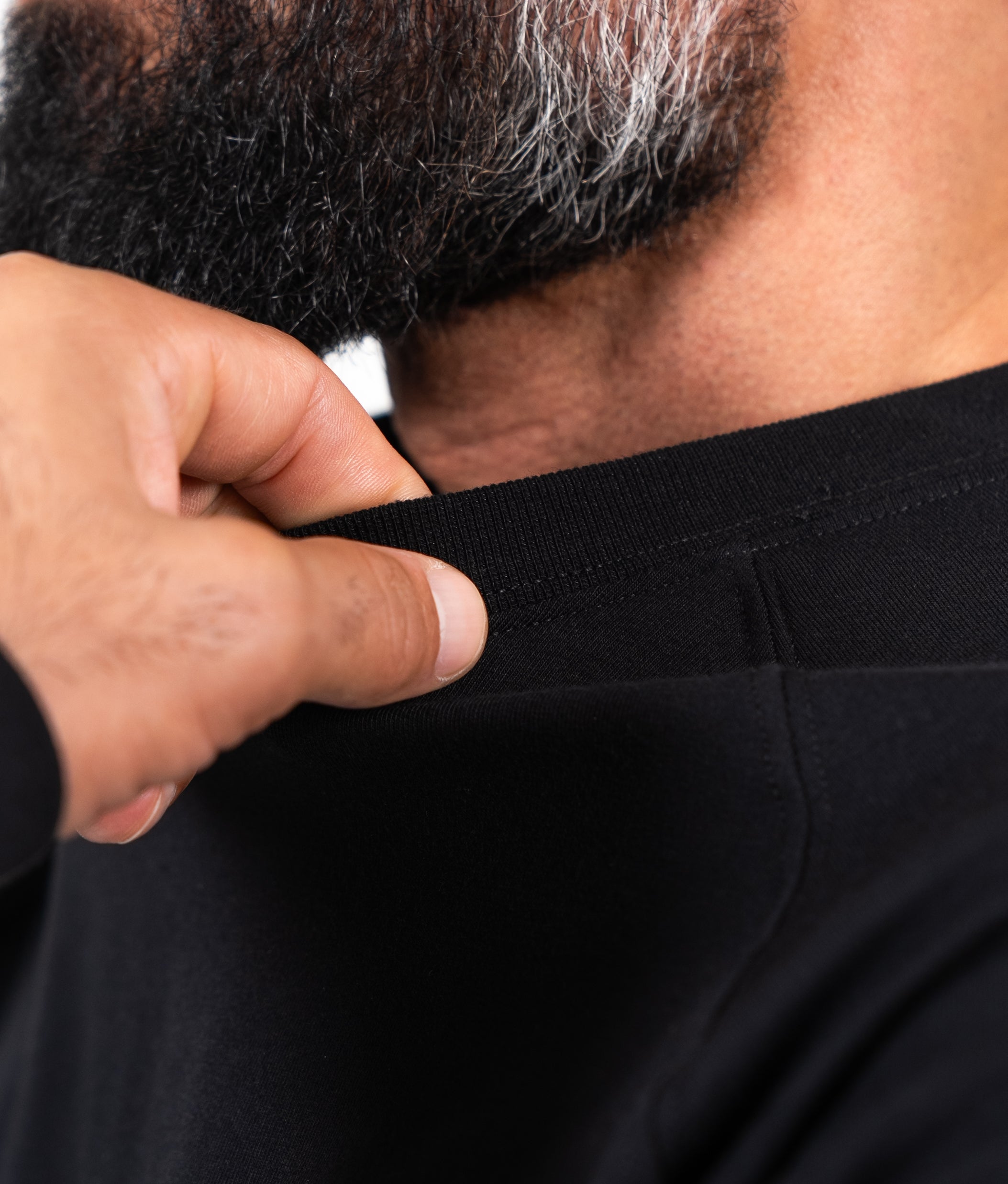 LONGSLEEVE-SHIRT CORE FORM BLACK